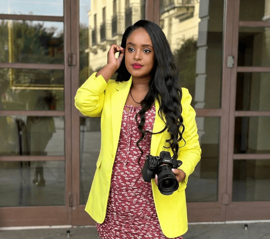 Yemi — photographer