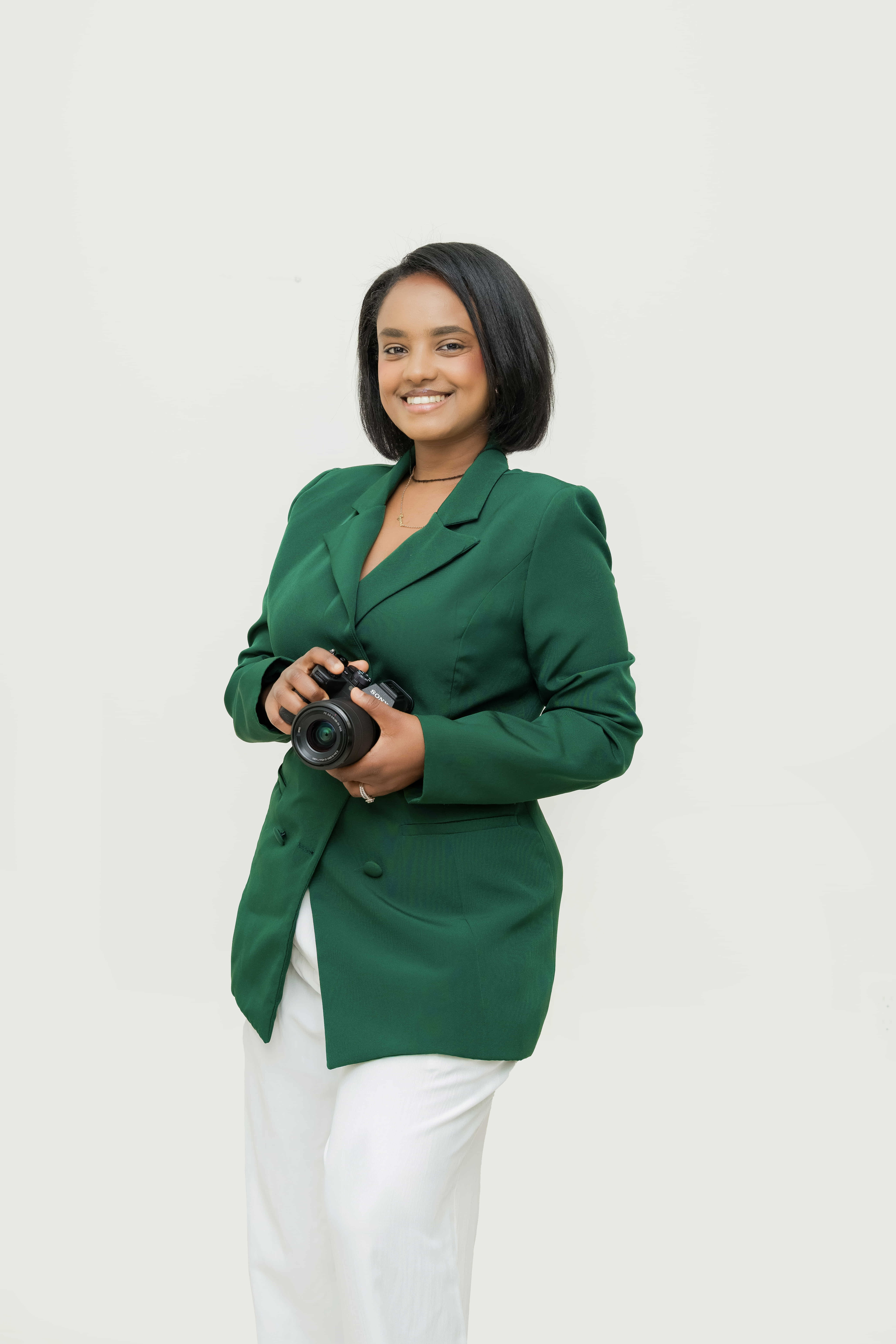 Yemi — photographer